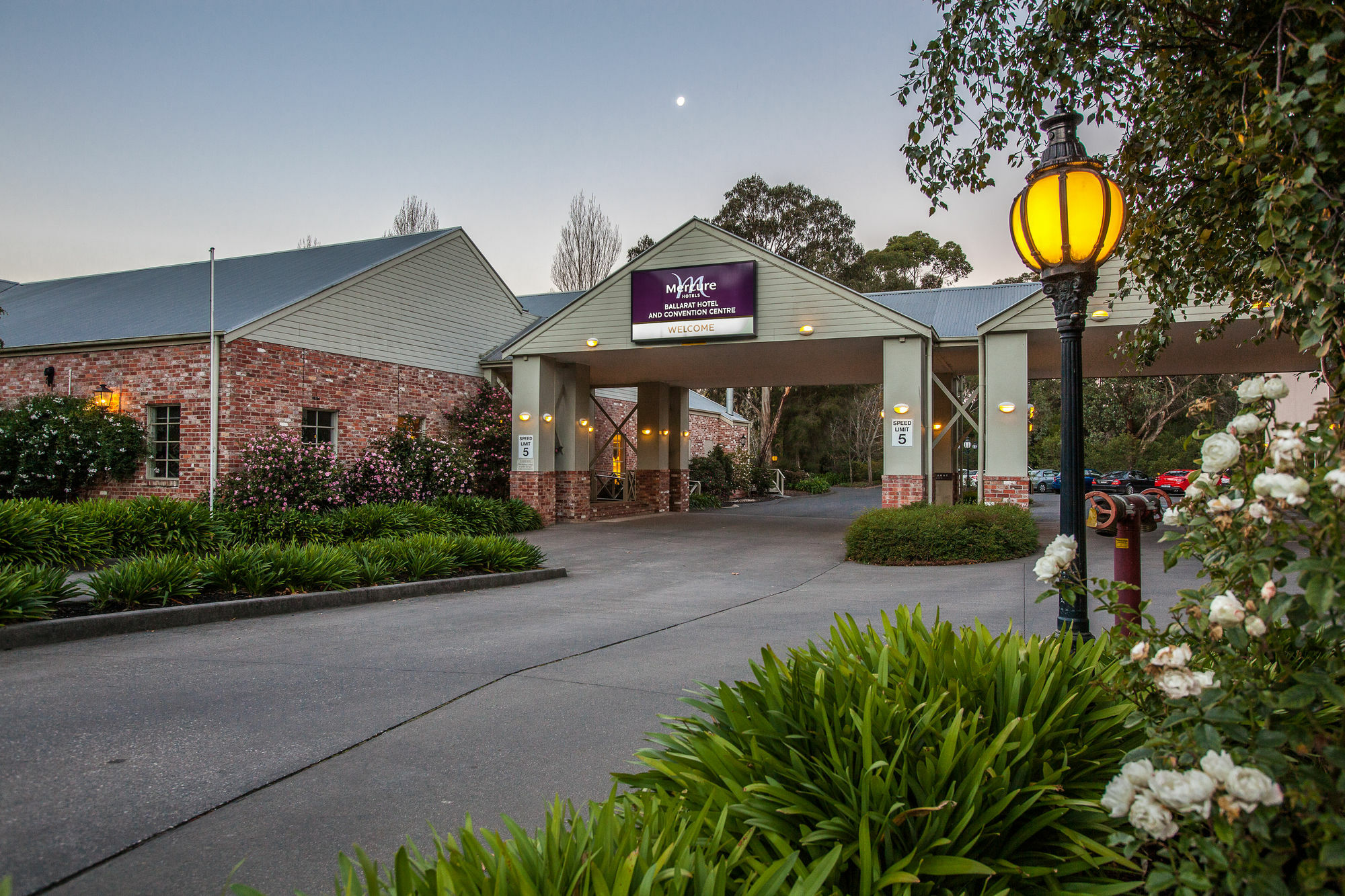 Mercure Ballarat Hotel & Convention Centre Exterior foto